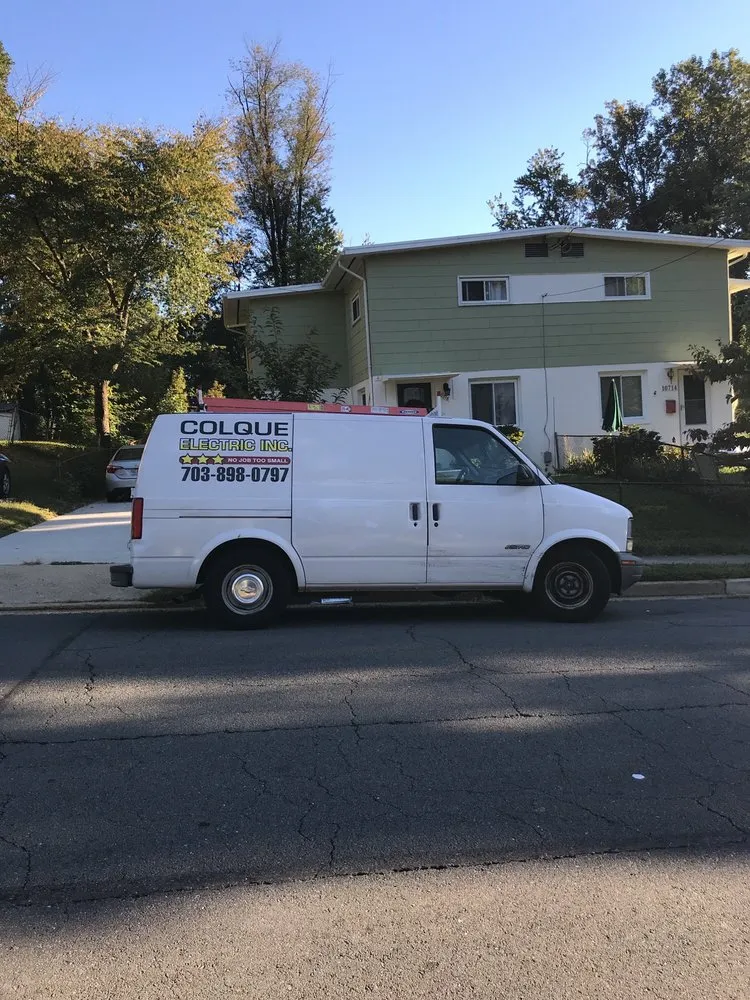 Slide of Colque Electric