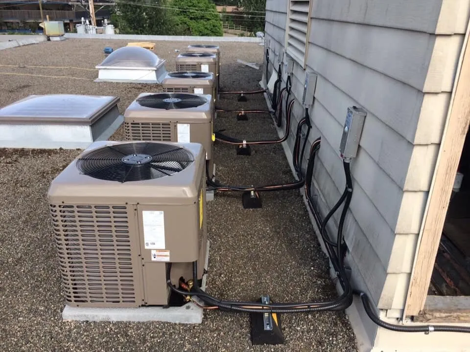 Slide of Com24 Heating And Air Conditioning