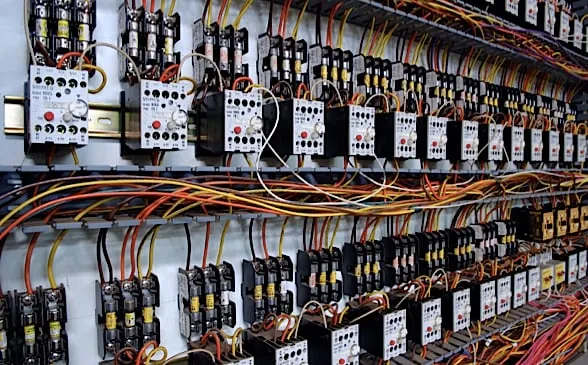 Slide of Commercial Electric & Construction