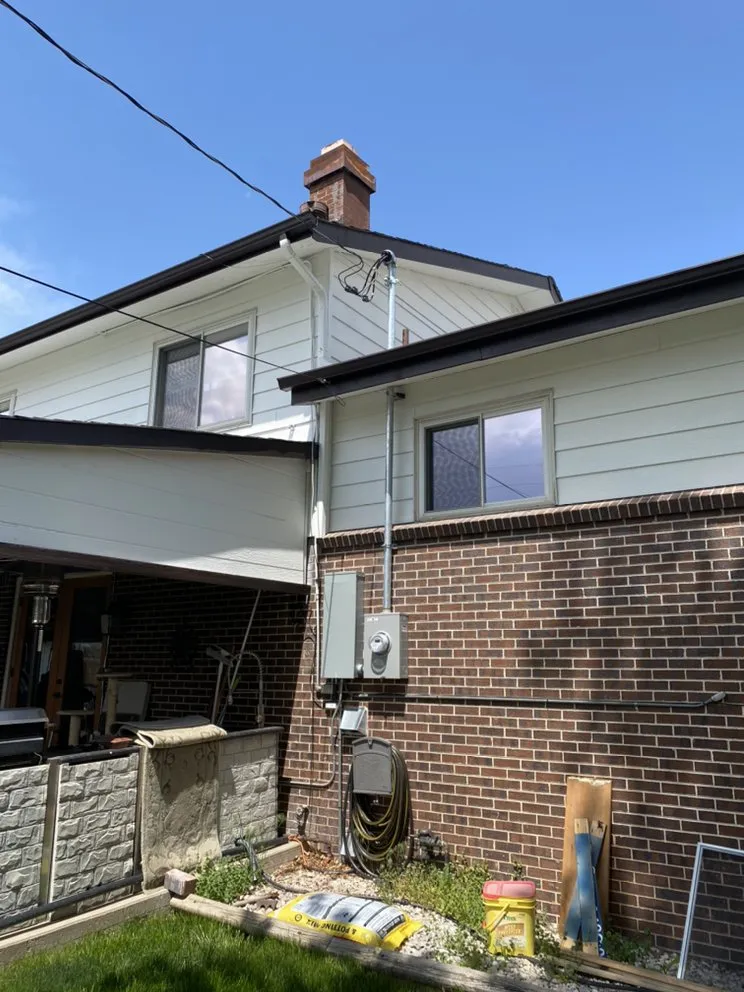 Slide of Common Ground Electric