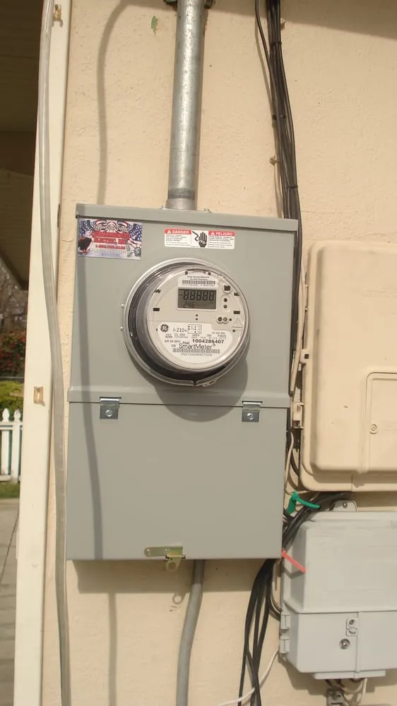 Slide of Common Ground Electric