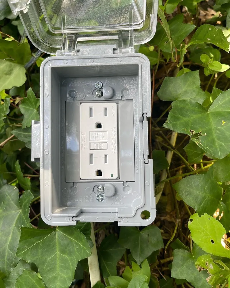 Slide of Communal Certified Electrician