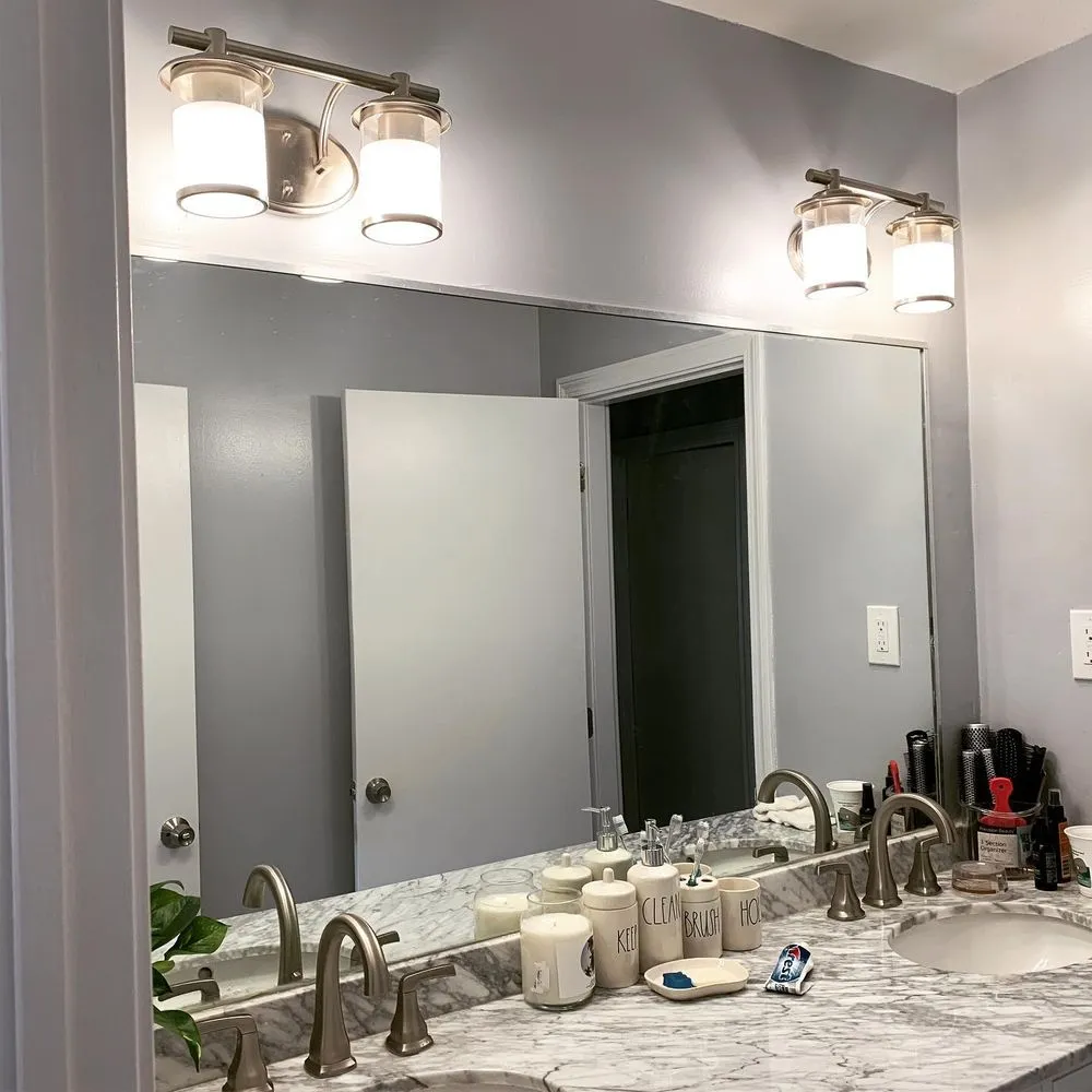 Slide of Como Electrician Service