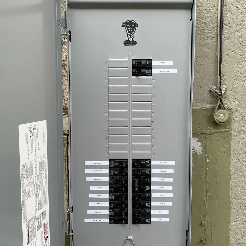 Slide of Como Licensed Electrician