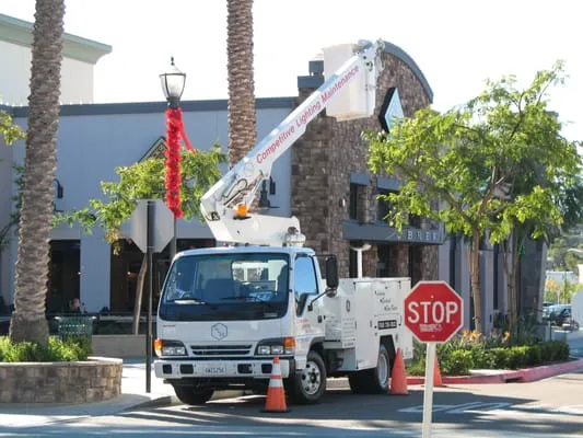 Competitive Lighting Maintenance, Inc. Logo