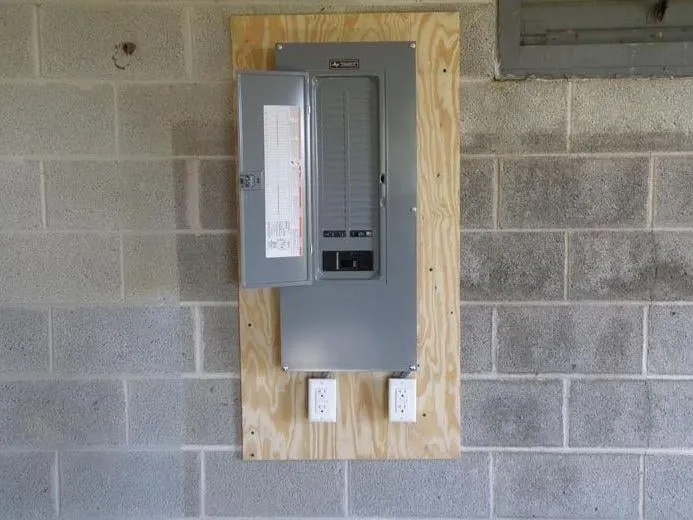 Slide of Complete Electric Service & Maintenance