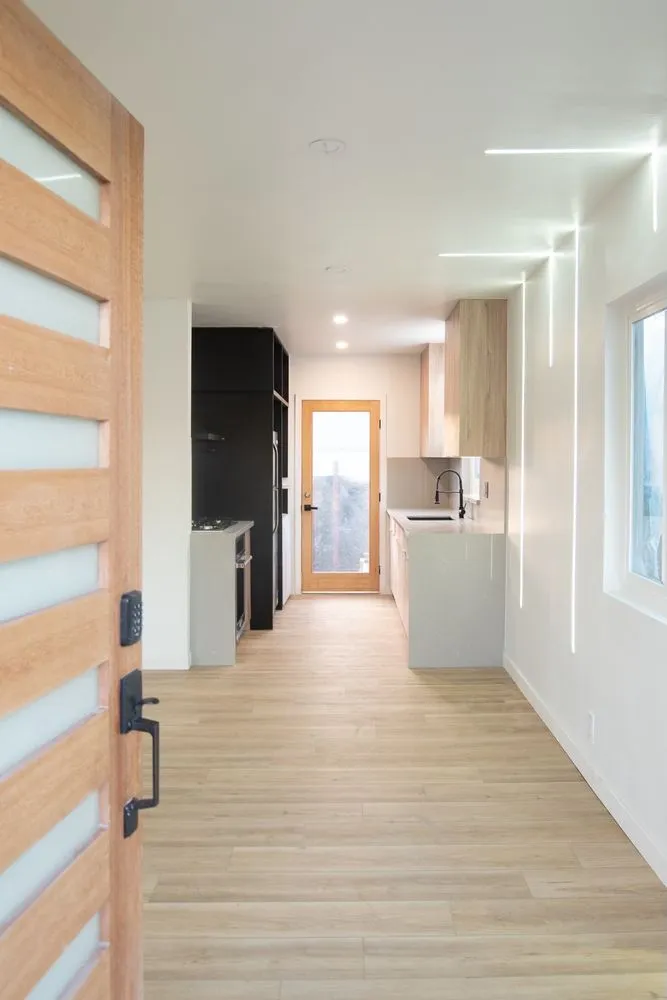 Slide of Comstruct Builders