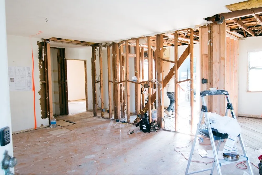 Slide of Comstruct Builders