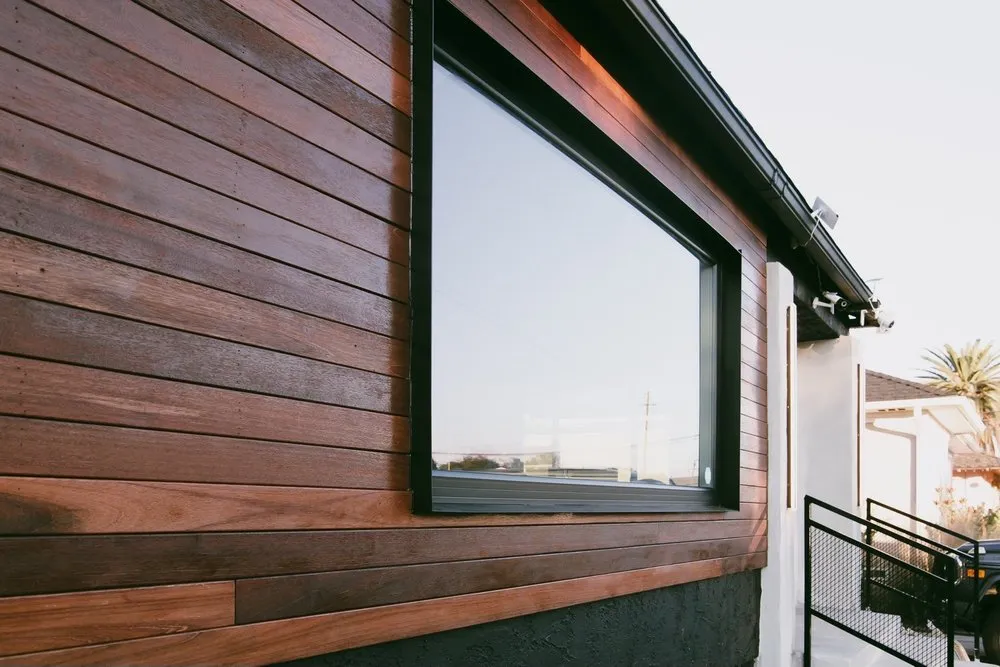 Slide of Comstruct Builders