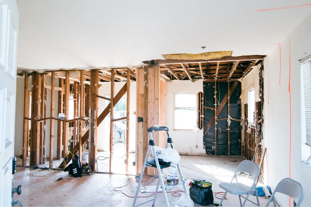 Slide of Comstruct Builders