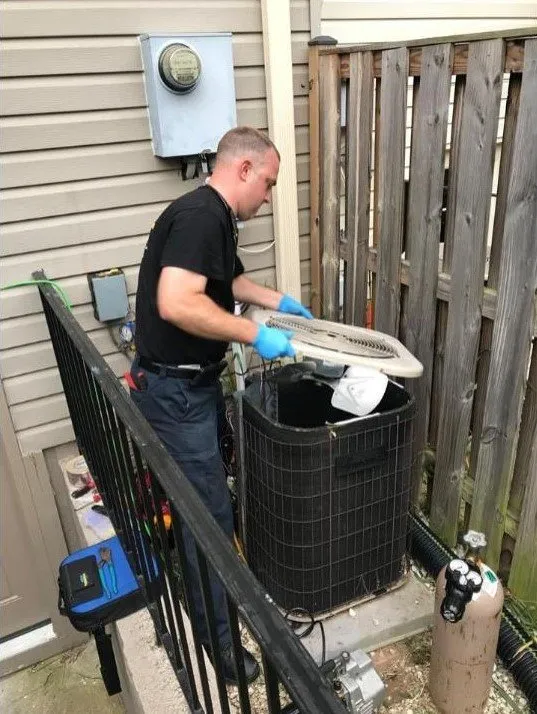 Slide of Conde Tech Services