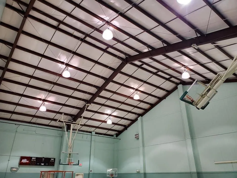 Professional electrician providing emergency electrical service in , 