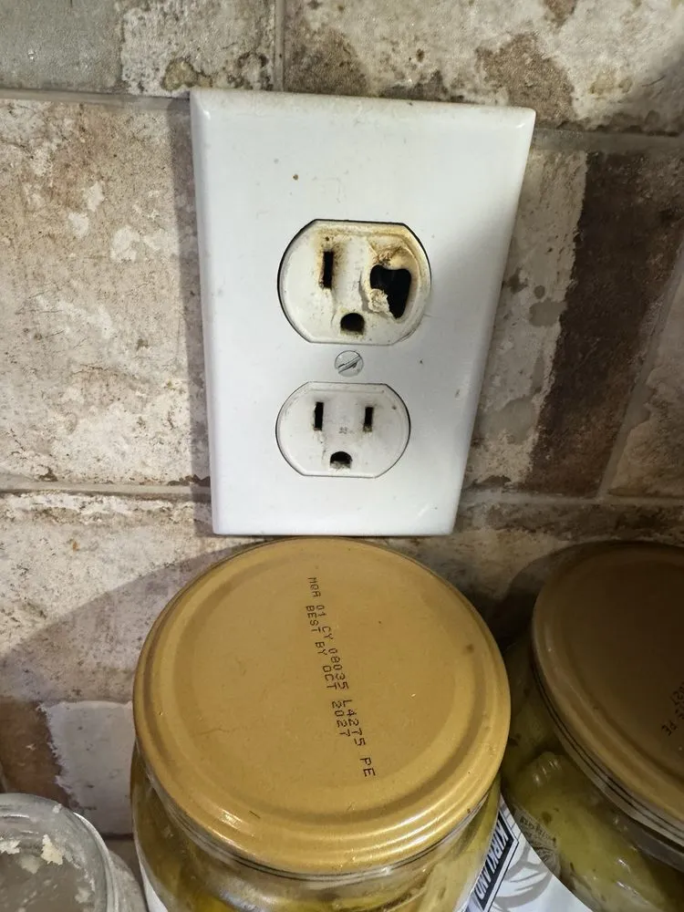 Slide of Connect Electric Solutions