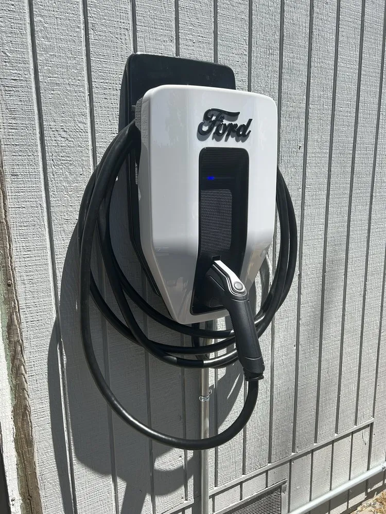 Licensed lighting installation experts serving ,  - Connected Technology