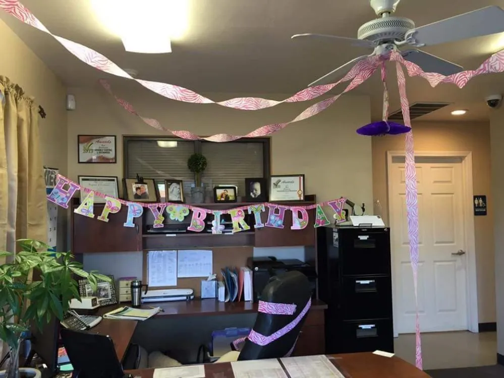 Expert electrician providing electrical repair in , 