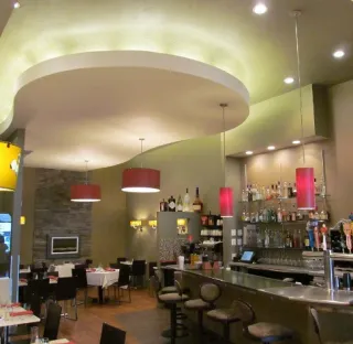 Professional electrician providing circuit breaker repair in , 