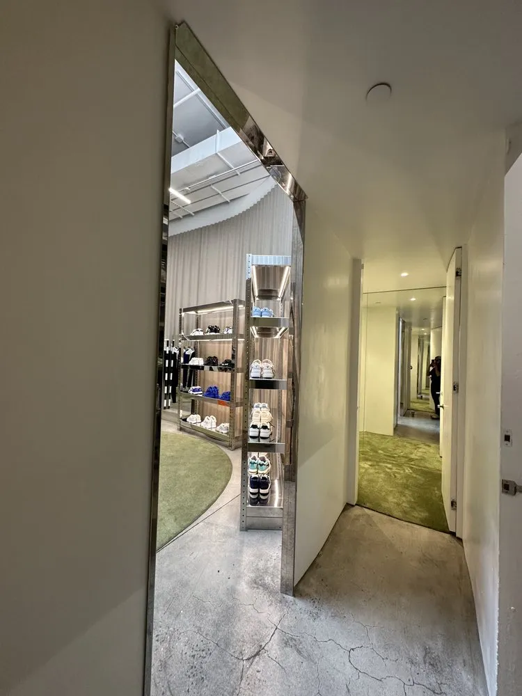 Slide of Conquest Electric