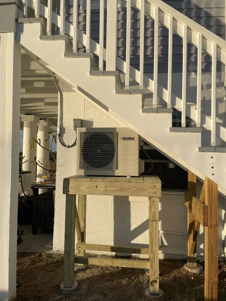 Slide of Consolidated Electrical Distributors