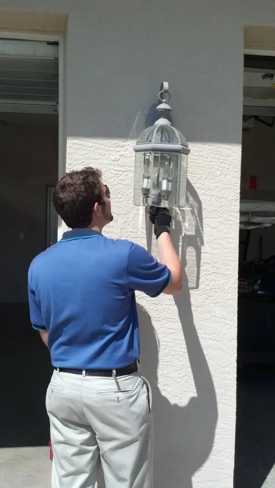 Affordable circuit breaker repair service in ,  - Consumer Electric