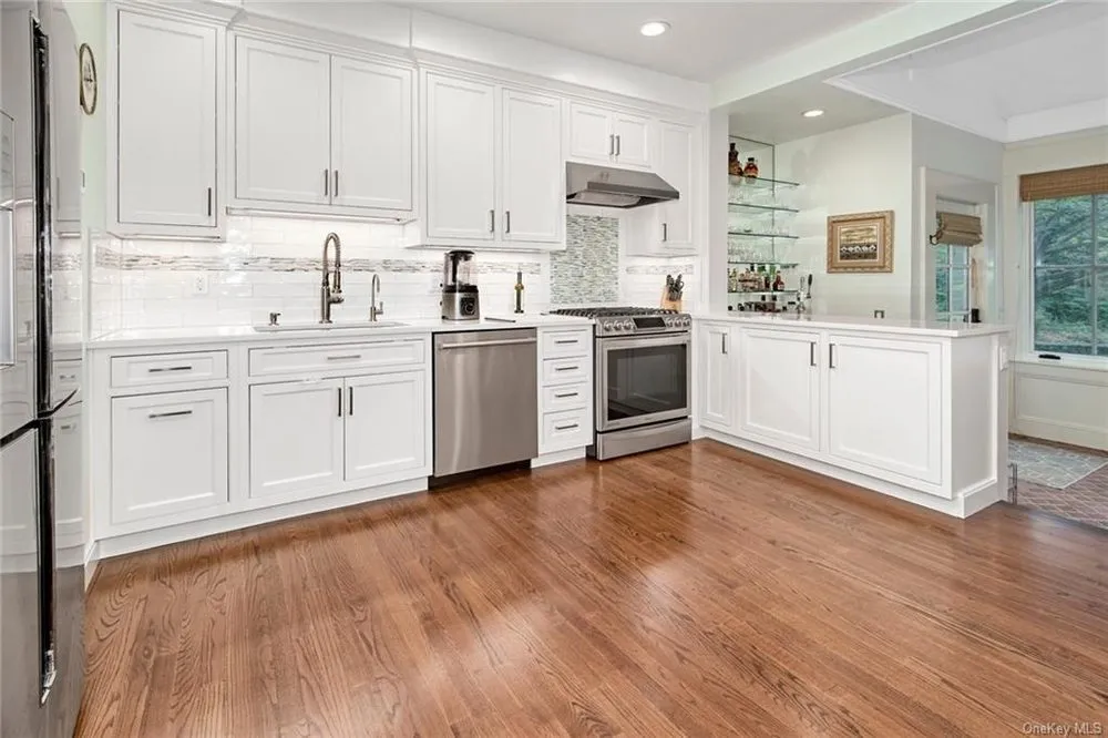 Slide of Conte Electric