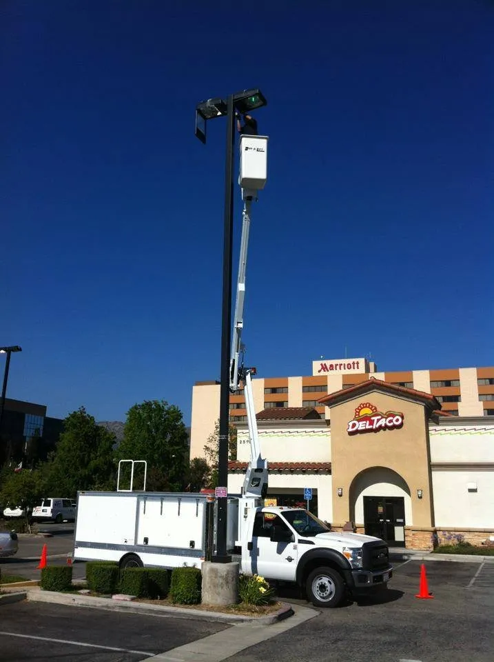 Licensed emergency electrical service experts serving Sylmar, CA - Contreras Electric