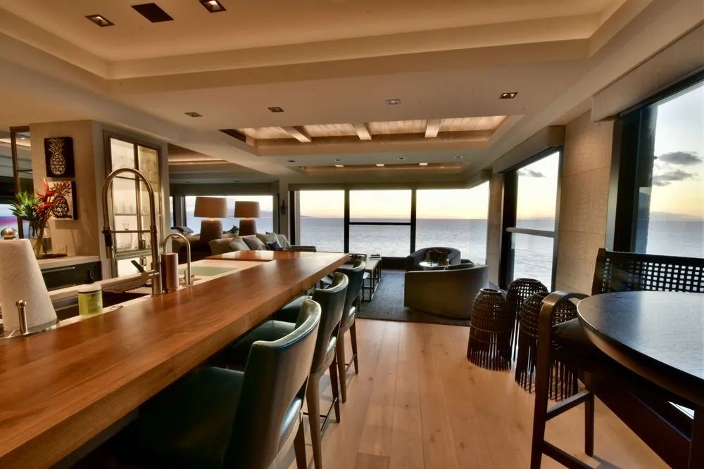 Slide of Control Freaks Hawaii