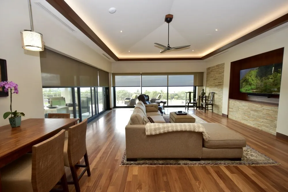 Slide of Control Freaks Hawaii