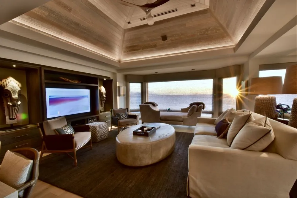 Slide of Control Freaks Hawaii