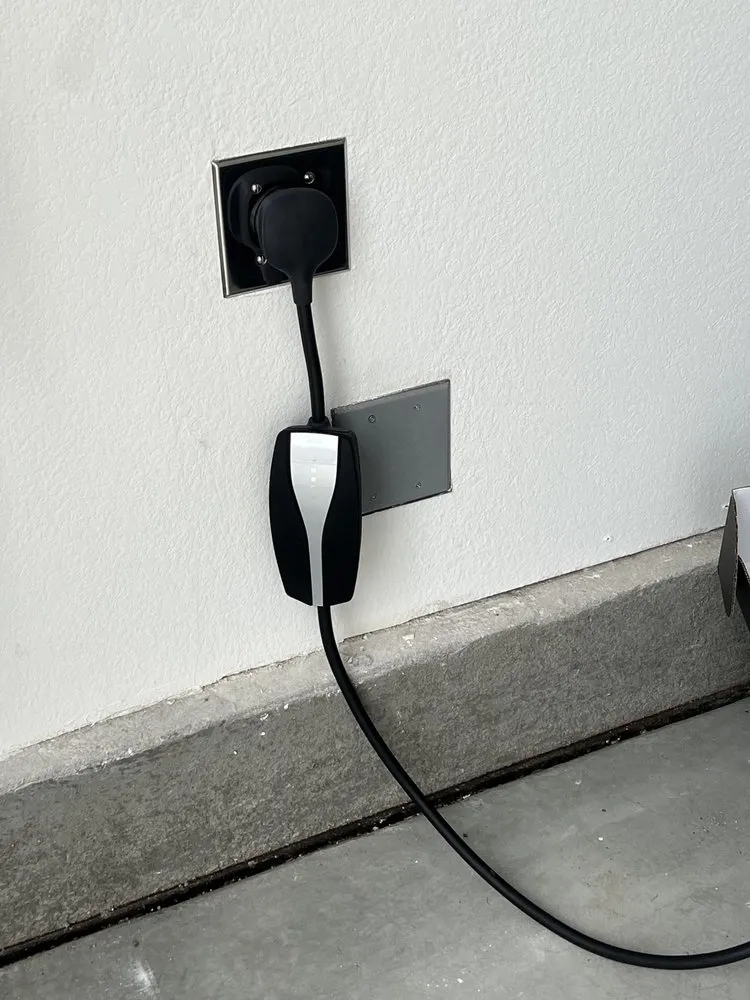 Slide of Control of Power Electric