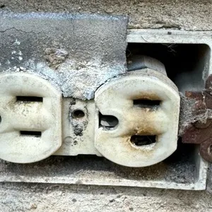 Slide of Cool Hand Electric