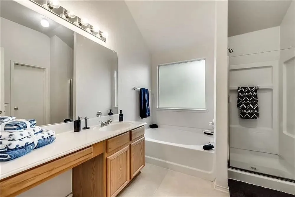 Slide of Cool Hand Electric