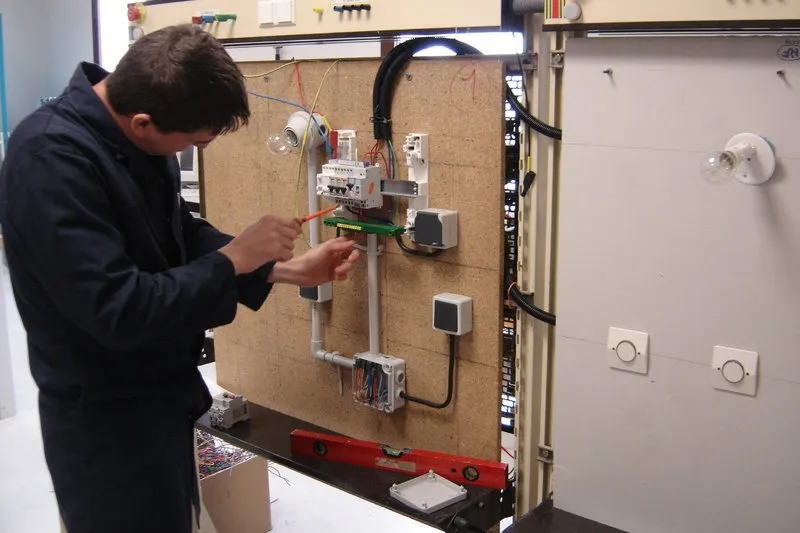 Slide of Copiague Electric Contractors