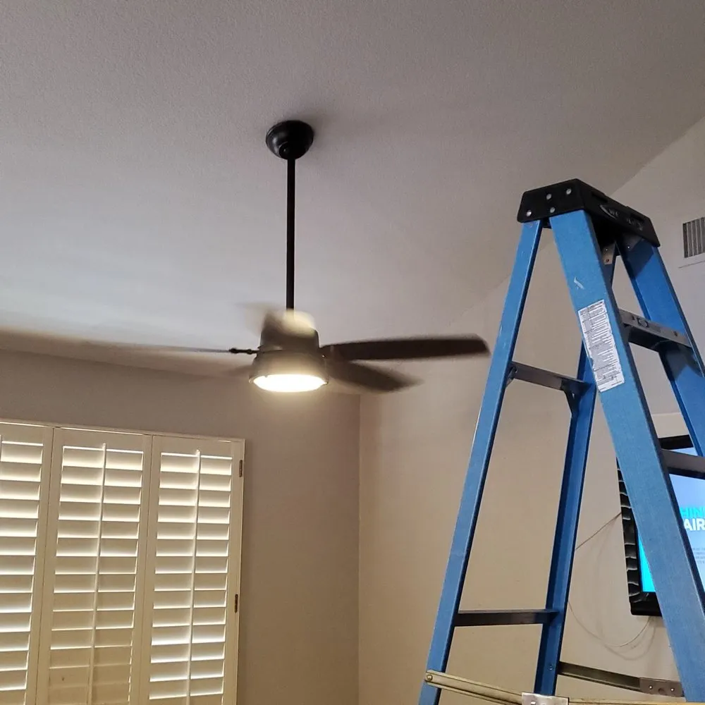 Affordable electrician providing electrical repair in ,