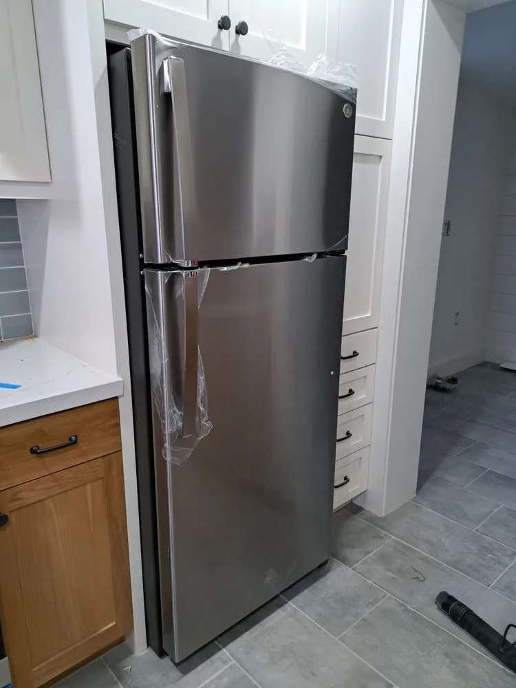 Expert outlet and switch repair in , by Copper State Home Maintenance & Repair