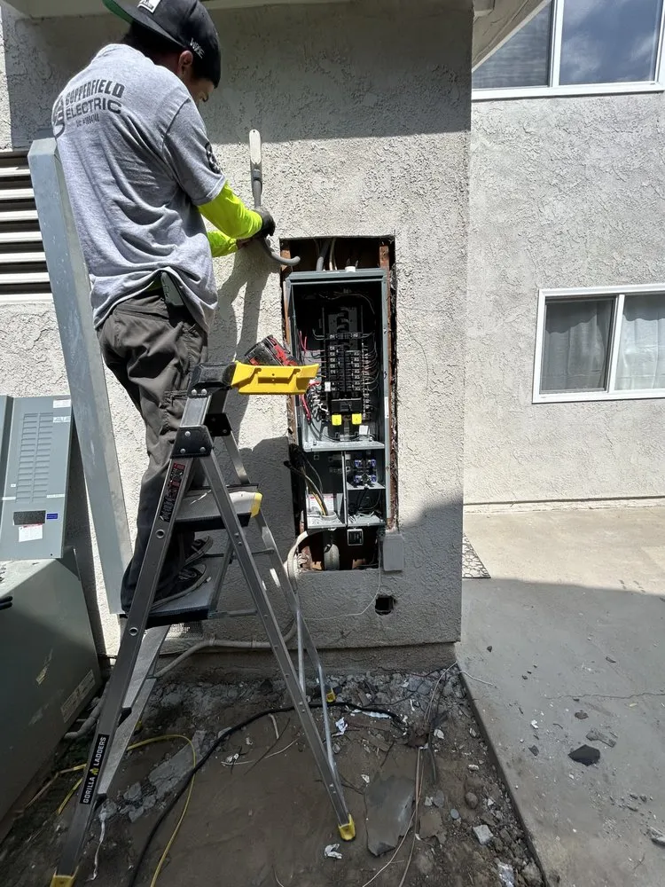 Slide of Copperfield Electric