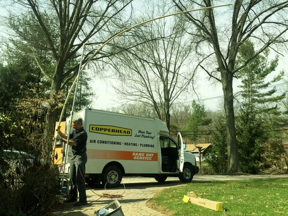 Expert electrician providing circuit breaker repair in , 