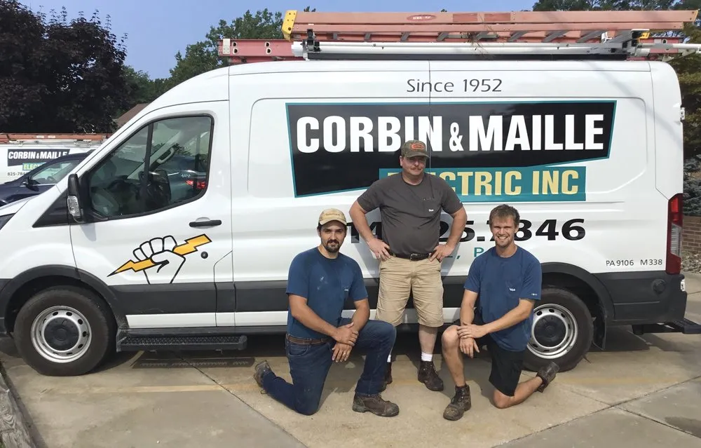 Slide of Corbin & Maille Electric