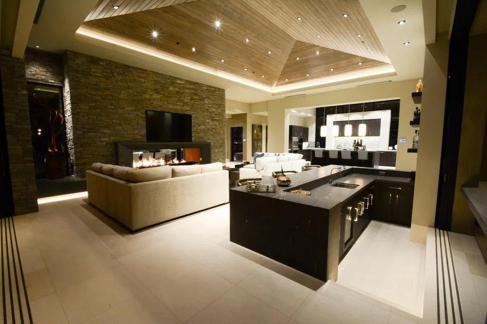 Emergency circuit breaker repair service in ,  - Corona Lighting & Electric