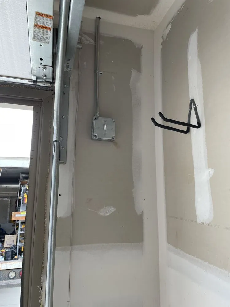 Trusted lighting installation service in ,  - Corps Electric