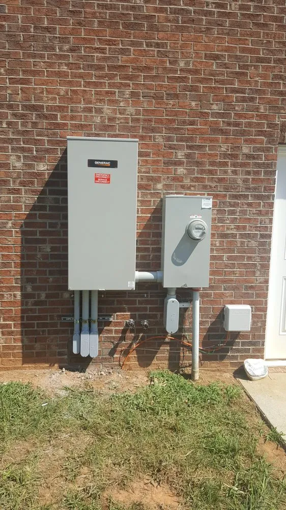 Reliable circuit breaker repair service in ,  - Correll Electric