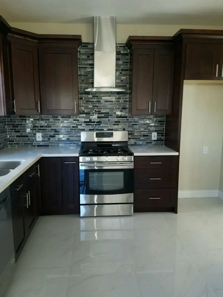 Slide of Cortes Electric