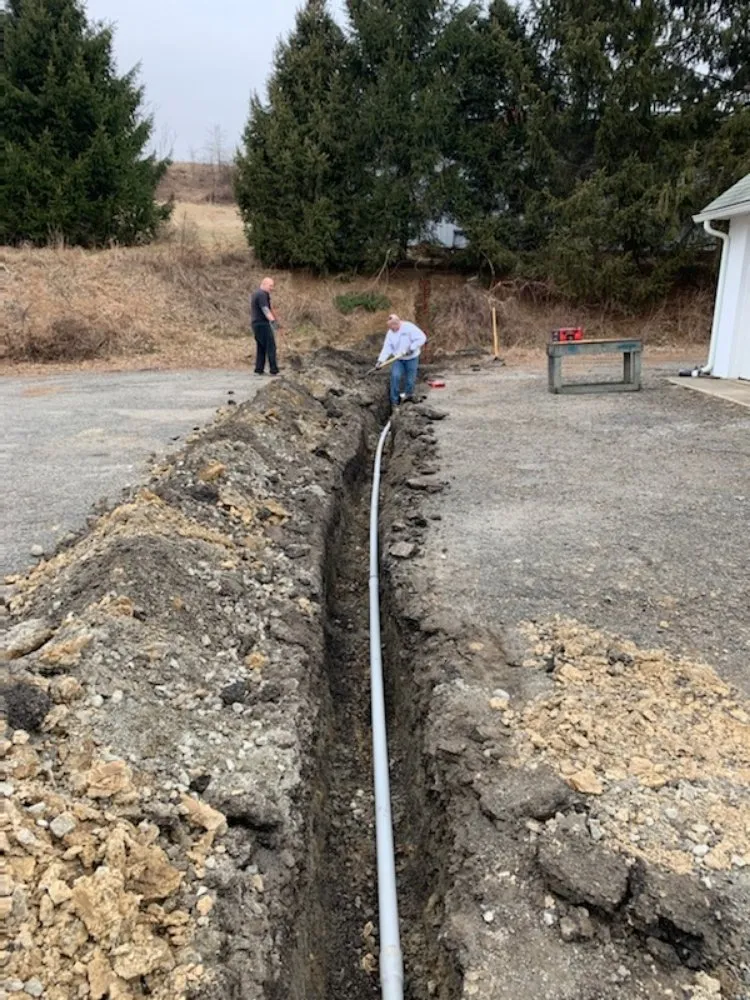 Expert electrician providing electrical repair in , 