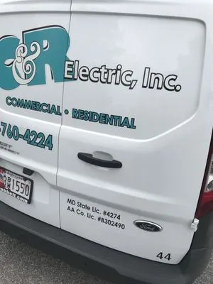 C&R Electric Logo
