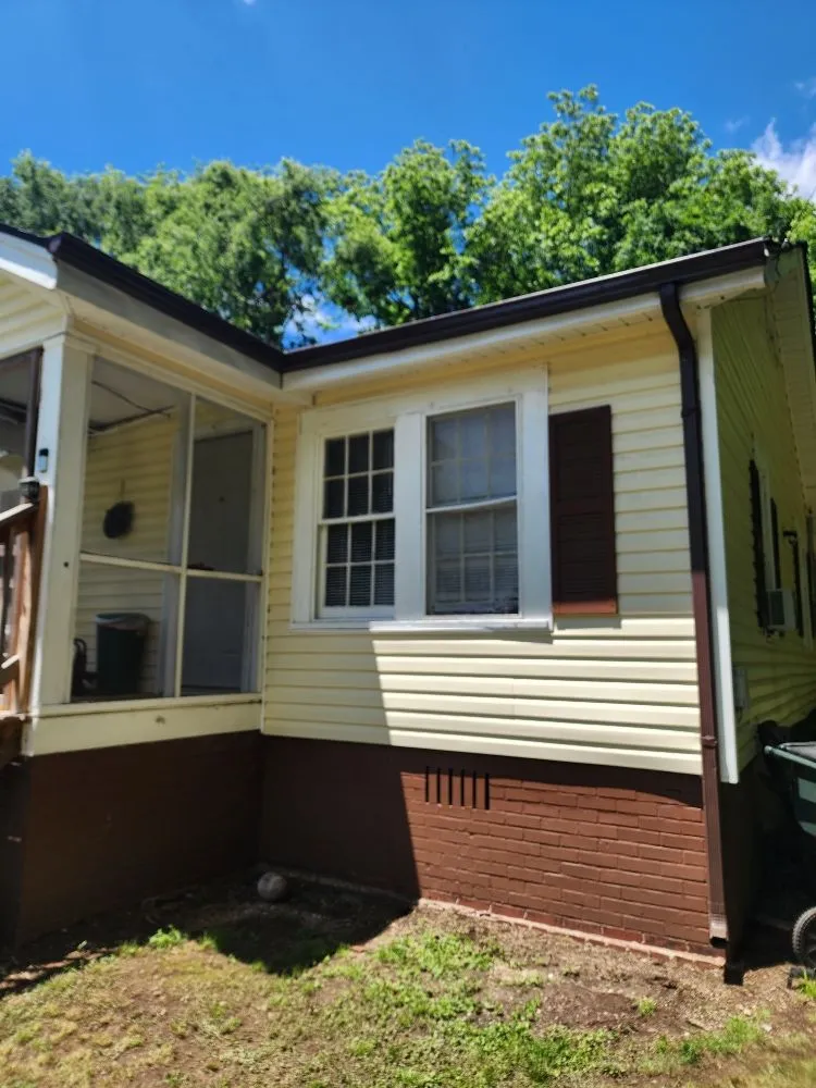 Slide of CR Handyman