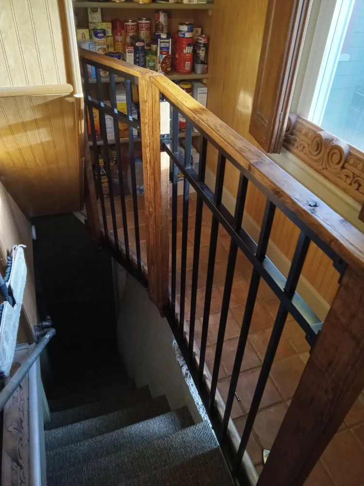 Slide of Craig's Custom Construction