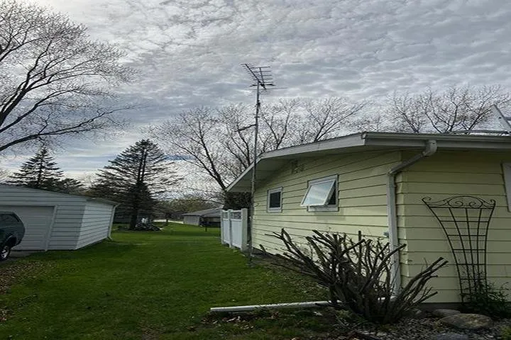 Slide of Craig's Hometown Handyman Services