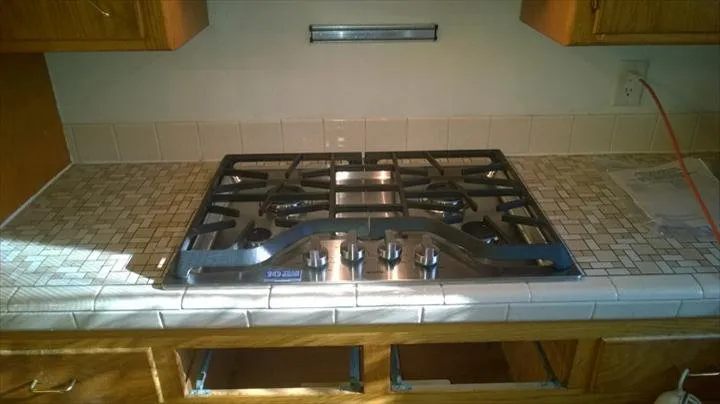 Emergency electrical service for homes in emergency electrical service,  by 