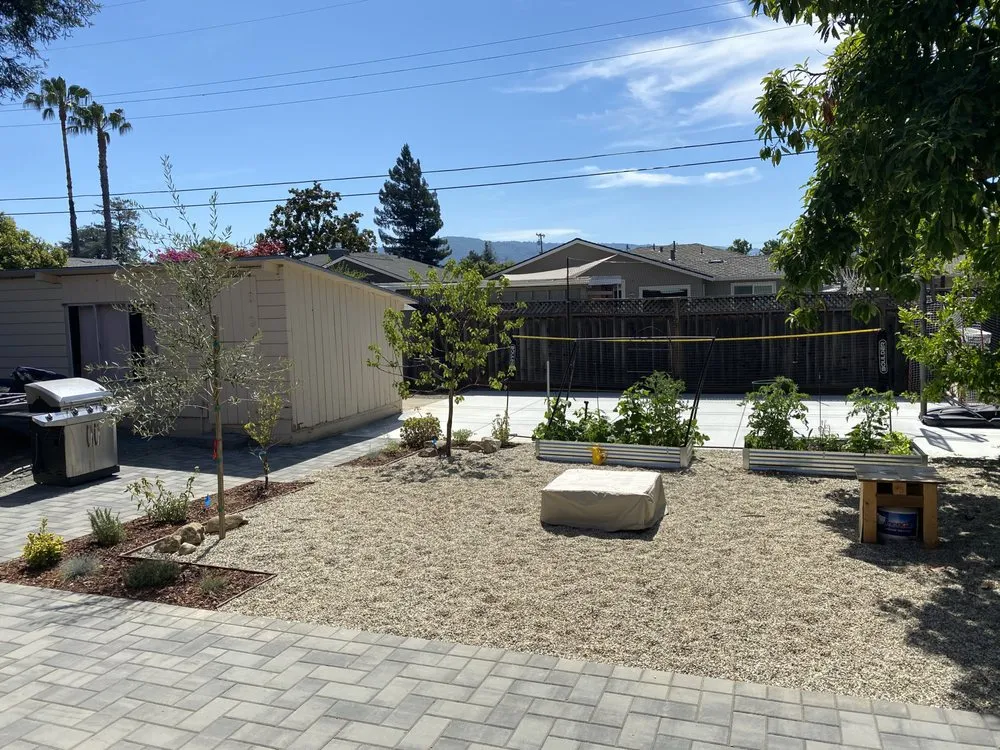 Slide of CRE CONSTRUCTION GROUP