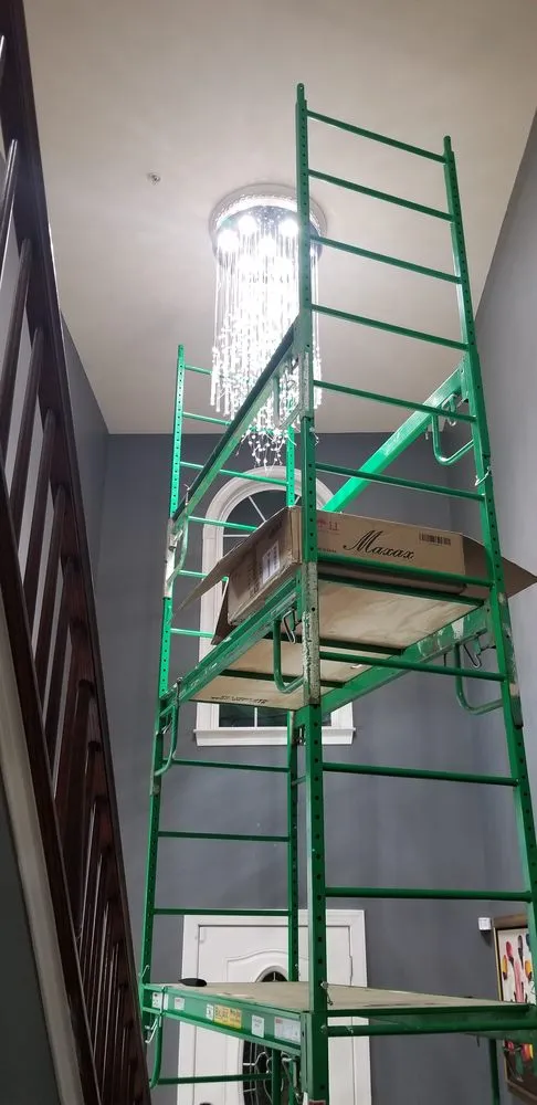 Slide of Cre8tive Solutions Contracting