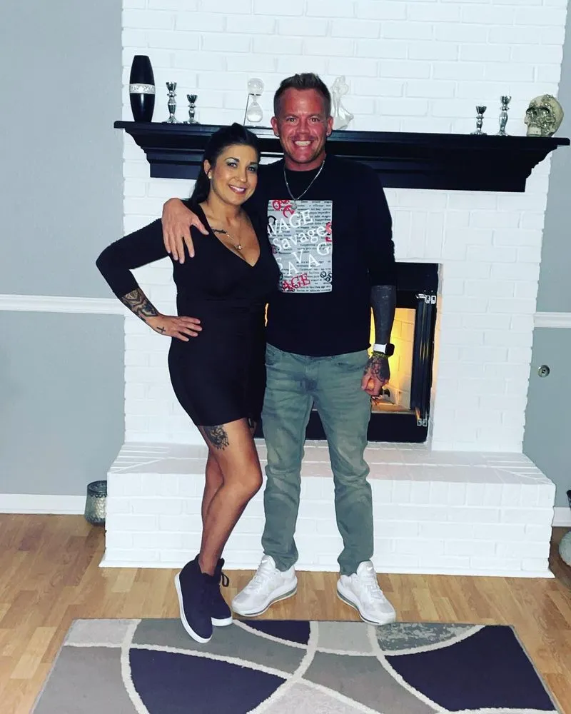 Professional outlet and switch repair service in ,  - Creative Constructors